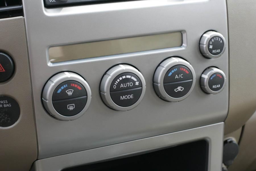  Nissan Pathfinder 2009 года  (фото 27 из 110)